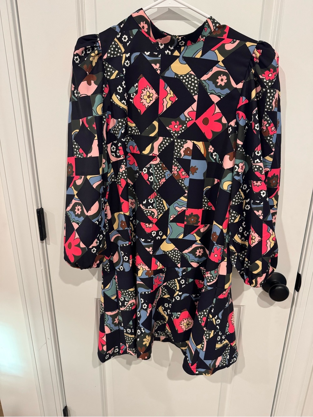 Smith & Quinn Geometric Shift Dress